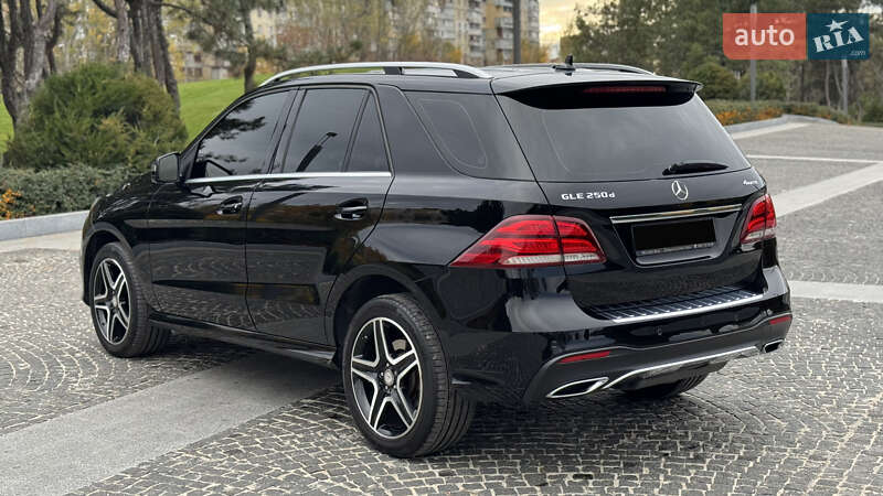 Внедорожник / Кроссовер Mercedes-Benz GLE-Class 2017 в Днепре
