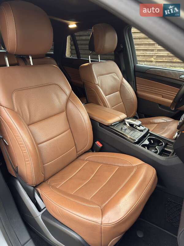 Внедорожник / Кроссовер Mercedes-Benz GLE-Class 2016 в Киеве фото 16 Внедорожник / Кроссовер Mercedes-Benz GLE-Class 2016 в Киеве