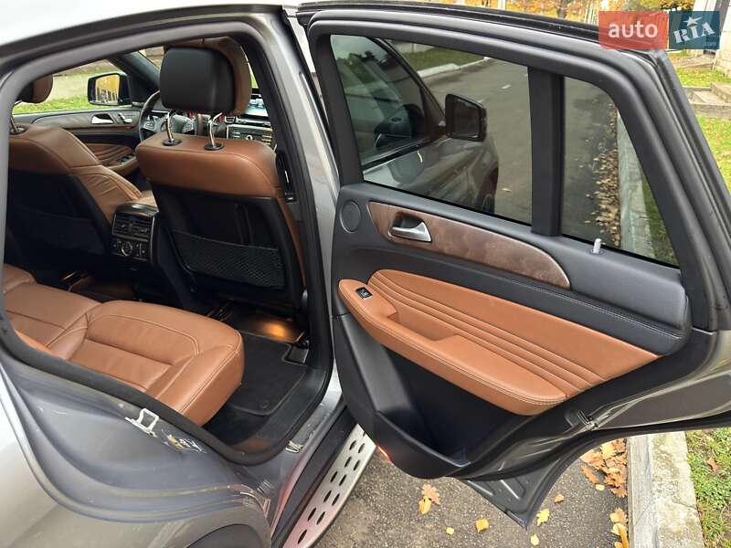 Внедорожник / Кроссовер Mercedes-Benz GLE-Class 2016 в Киеве фото 20 Внедорожник / Кроссовер Mercedes-Benz GLE-Class 2016 в Киеве