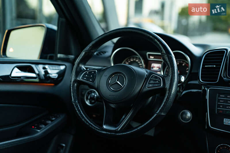 Внедорожник / Кроссовер Mercedes-Benz GLE-Class 2016 в Черновцах