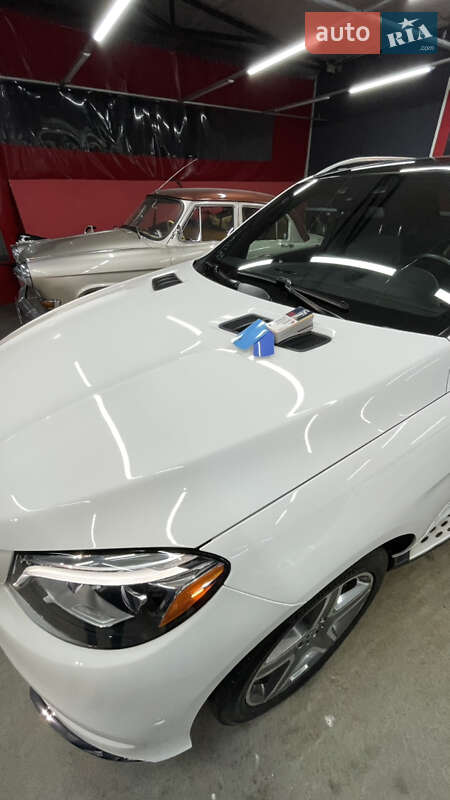 Позашляховик / Кросовер Mercedes-Benz GLE-Class 2017 в Львові фото 3 Позашляховик / Кросовер Mercedes-Benz GLE-Class 2017 в Львові