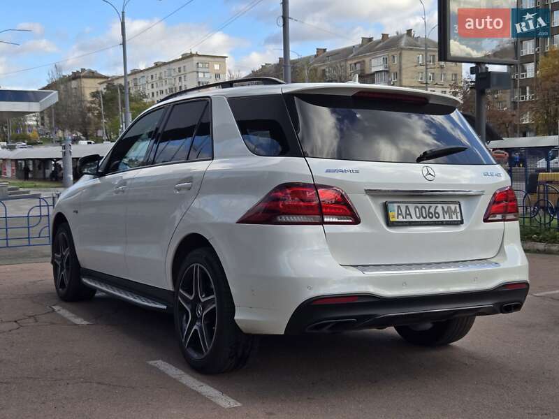 Внедорожник / Кроссовер Mercedes-Benz GLE-Class 2018 в Киеве фото 5 Внедорожник / Кроссовер Mercedes-Benz GLE-Class 2018 в Киеве