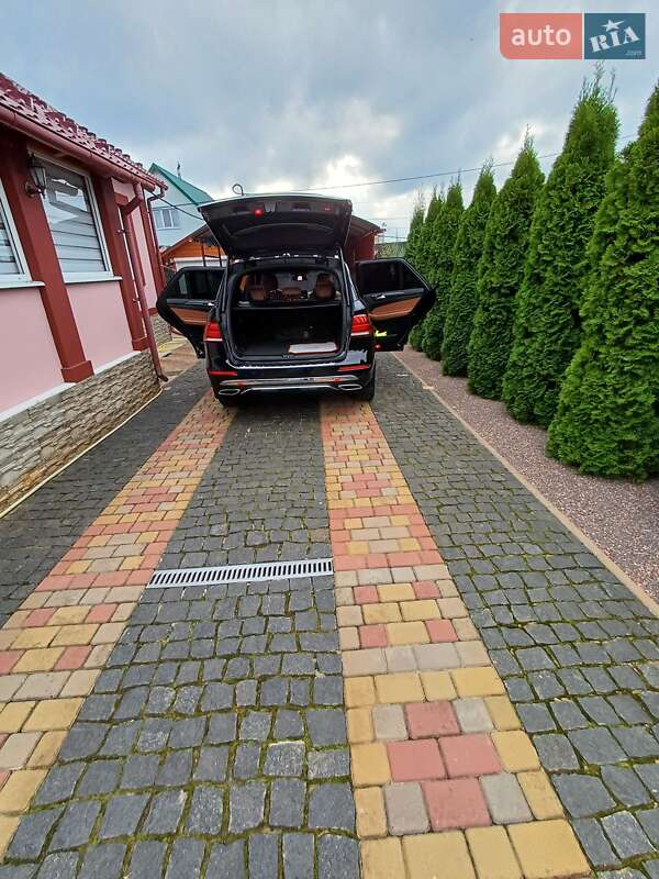 Внедорожник / Кроссовер Mercedes-Benz GLE-Class 2017 в Сарнах