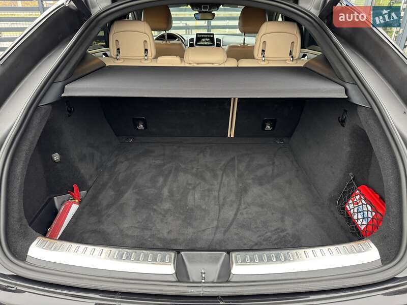 Внедорожник / Кроссовер Mercedes-Benz GLE-Class 2016 в Ровно