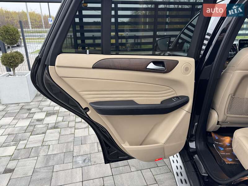 Внедорожник / Кроссовер Mercedes-Benz GLE-Class 2016 в Ровно