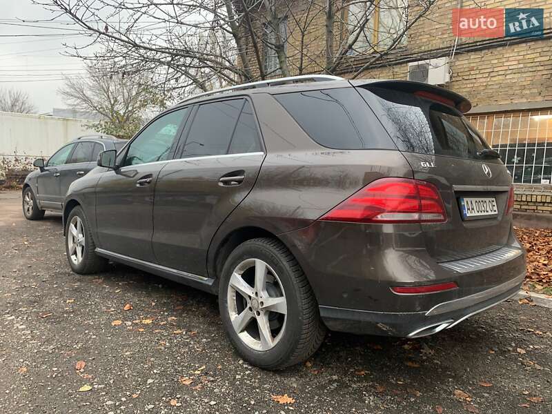 Внедорожник / Кроссовер Mercedes-Benz GLE-Class 2015 в Киеве фото 19 Внедорожник / Кроссовер Mercedes-Benz GLE-Class 2015 в Киеве