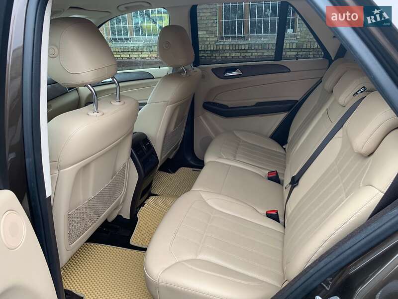 Внедорожник / Кроссовер Mercedes-Benz GLE-Class 2015 в Киеве фото 6 Внедорожник / Кроссовер Mercedes-Benz GLE-Class 2015 в Киеве
