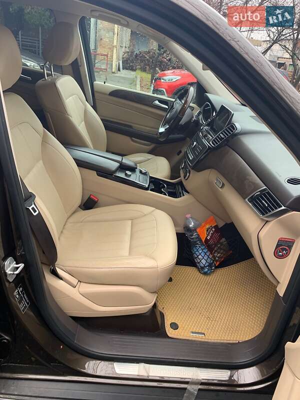 Внедорожник / Кроссовер Mercedes-Benz GLE-Class 2015 в Киеве фото 12 Внедорожник / Кроссовер Mercedes-Benz GLE-Class 2015 в Киеве