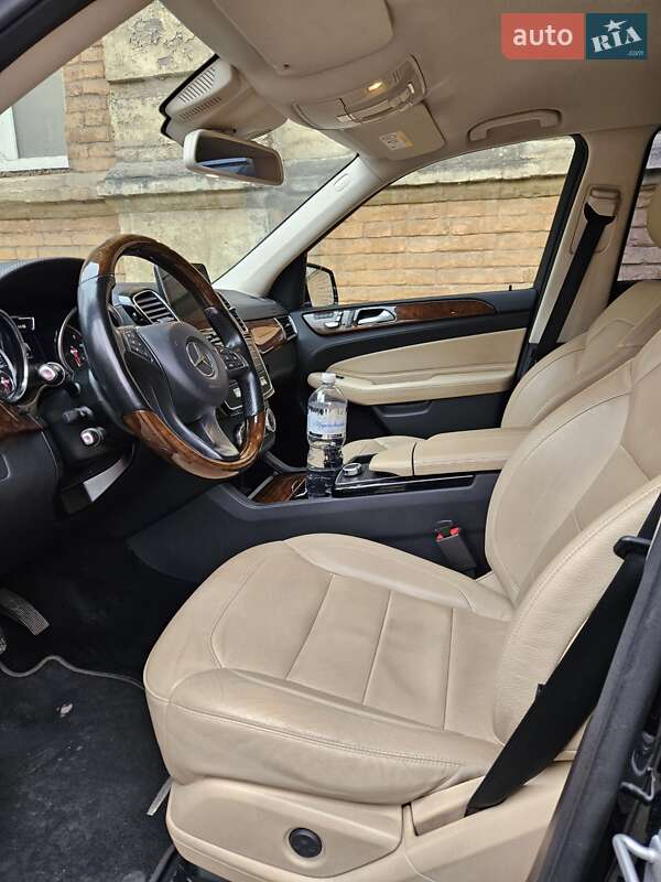 Внедорожник / Кроссовер Mercedes-Benz GLE-Class 2017 в Днепре фото 6 Внедорожник / Кроссовер Mercedes-Benz GLE-Class 2017 в Днепре