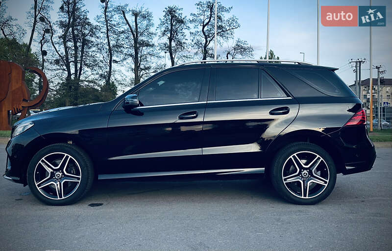 Позашляховик / Кросовер Mercedes-Benz GLE-Class 2016 в Києві фото 2 Позашляховик / Кросовер Mercedes-Benz GLE-Class 2016 в Києві