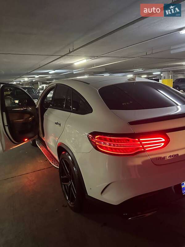 Внедорожник / Кроссовер Mercedes-Benz GLE-Class 2017 в Киеве фото Внедорожник / Кроссовер Mercedes-Benz GLE-Class 2017 в Киеве
