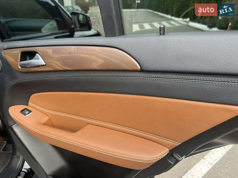 Позашляховик / Кросовер Mercedes-Benz GLE-Class 2017 в Києві фото 56 Позашляховик / Кросовер Mercedes-Benz GLE-Class 2017 в Києві