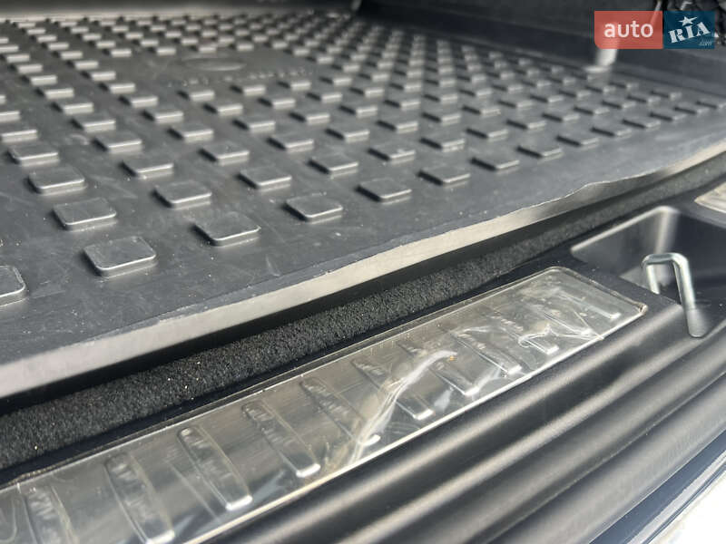 Позашляховик / Кросовер Mercedes-Benz GLE-Class 2017 в Києві фото 71 Позашляховик / Кросовер Mercedes-Benz GLE-Class 2017 в Києві