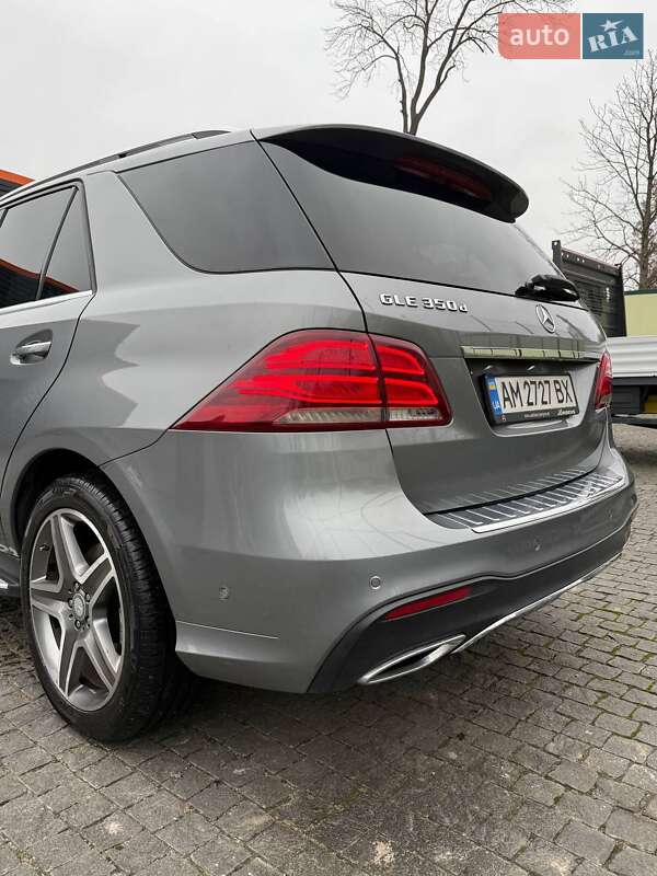 Внедорожник / Кроссовер Mercedes-Benz GLE-Class 2016 в Коростышеве фото 7 Внедорожник / Кроссовер Mercedes-Benz GLE-Class 2016 в Коростышеве