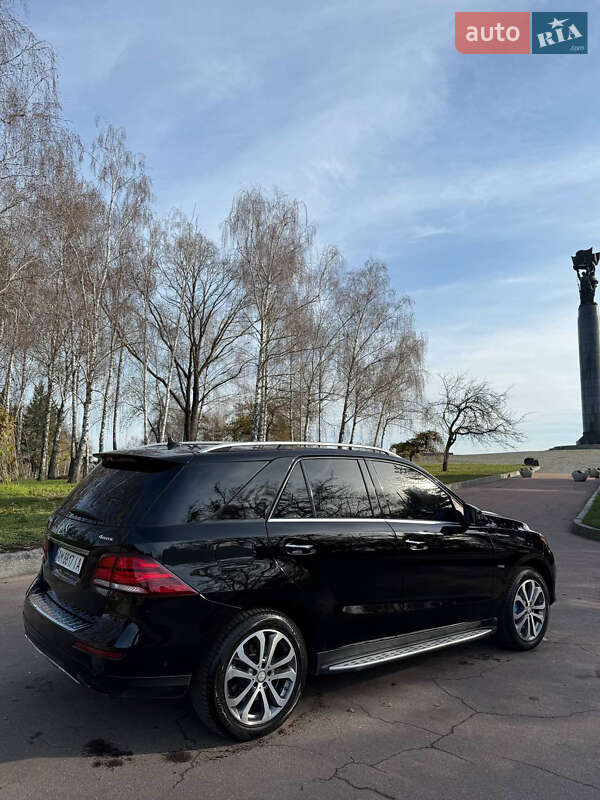 Внедорожник / Кроссовер Mercedes-Benz GLE-Class 2017 в Житомире