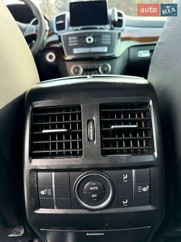 Внедорожник / Кроссовер Mercedes-Benz GLE-Class 2017 в Житомире