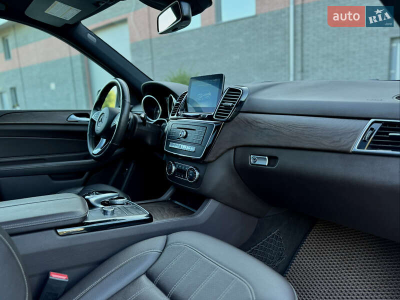 Позашляховик / Кросовер Mercedes-Benz GLE-Class 2016 в Рівному