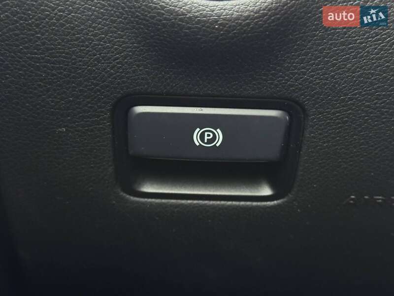 Внедорожник / Кроссовер Mercedes-Benz GLE-Class 2016 в Ровно