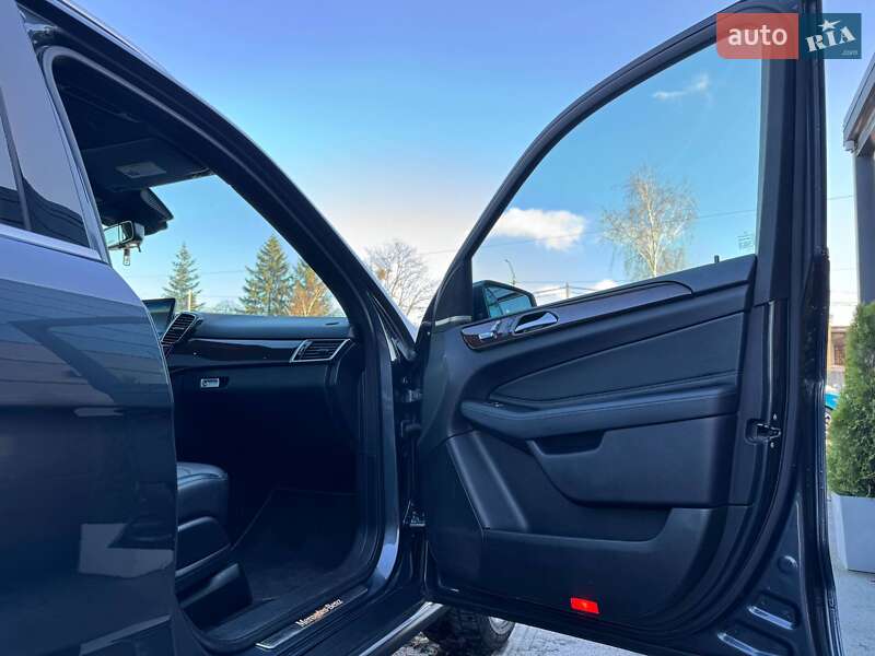 Внедорожник / Кроссовер Mercedes-Benz GLE-Class 2016 в Ровно