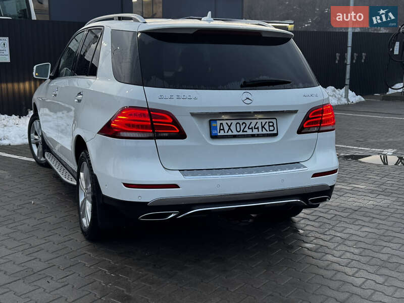 Внедорожник / Кроссовер Mercedes-Benz GLE-Class 2016 в Львове фото 20 Внедорожник / Кроссовер Mercedes-Benz GLE-Class 2016 в Львове