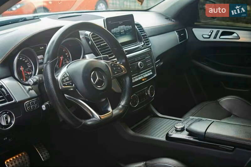 Внедорожник / Кроссовер Mercedes-Benz GLE-Class 2015 в Киеве