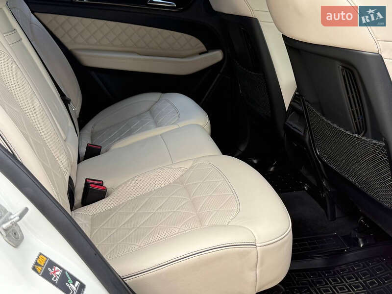 Внедорожник / Кроссовер Mercedes-Benz GLE-Class 2015 в Ровно