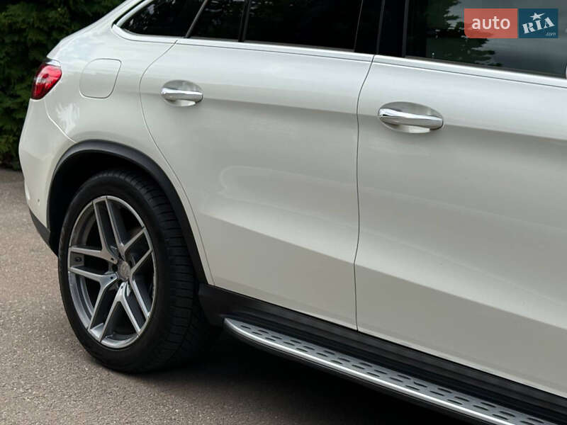 Внедорожник / Кроссовер Mercedes-Benz GLE-Class 2015 в Ровно