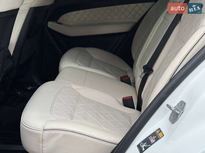 Внедорожник / Кроссовер Mercedes-Benz GLE-Class 2015 в Ровно