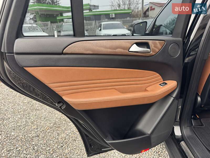 Позашляховик / Кросовер Mercedes-Benz GLE-Class 2015 в Тернополі фото 80 Позашляховик / Кросовер Mercedes-Benz GLE-Class 2015 в Тернополі