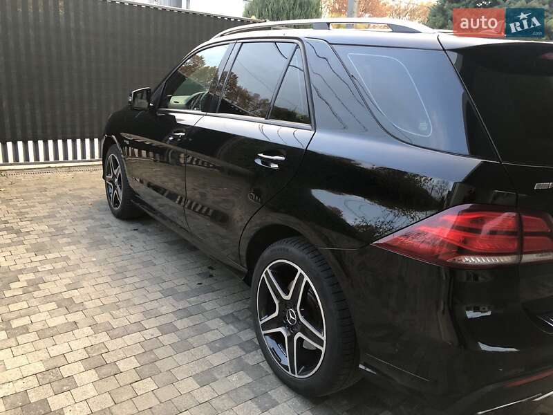 Внедорожник / Кроссовер Mercedes-Benz GLE-Class 2017 в Киеве фото 8 Внедорожник / Кроссовер Mercedes-Benz GLE-Class 2017 в Киеве