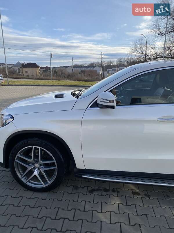 Позашляховик / Кросовер Mercedes-Benz GLE-Class 2015 в Чернівцях