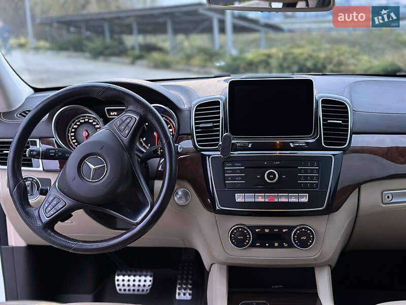 Позашляховик / Кросовер Mercedes-Benz GLE-Class 2015 в Ужгороді