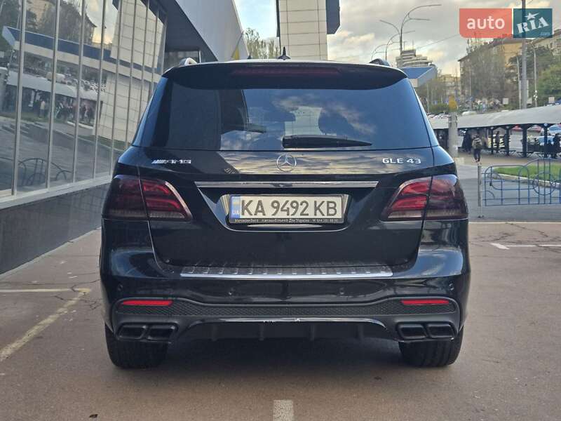 Позашляховик / Кросовер Mercedes-Benz GLE-Class 2017 в Києві