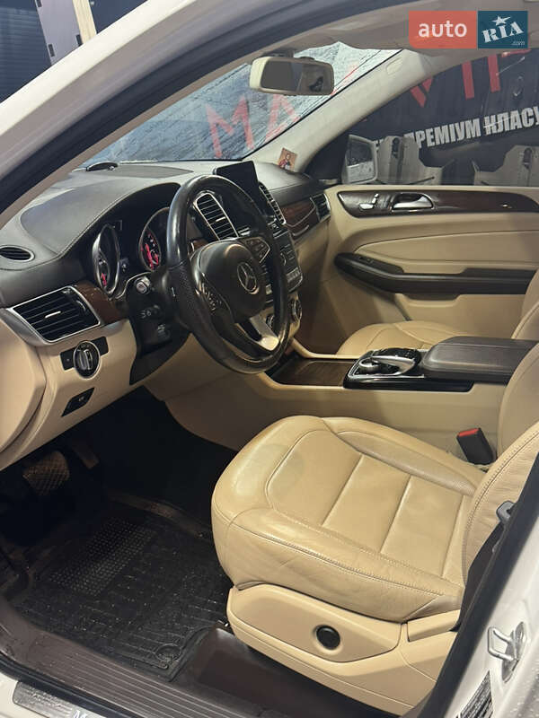 Внедорожник / Кроссовер Mercedes-Benz GLE-Class 2016 в Белой Церкви фото 24 Внедорожник / Кроссовер Mercedes-Benz GLE-Class 2016 в Белой Церкви