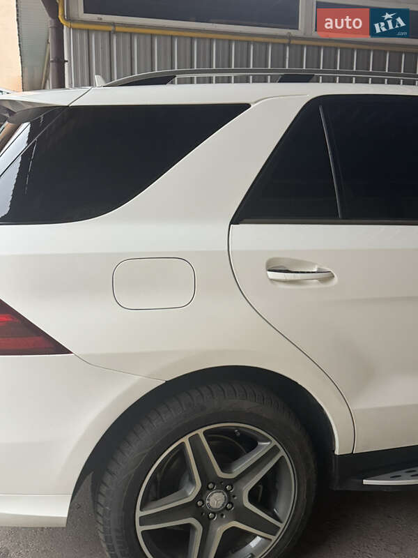 Внедорожник / Кроссовер Mercedes-Benz GLE-Class 2016 в Белой Церкви фото 53 Внедорожник / Кроссовер Mercedes-Benz GLE-Class 2016 в Белой Церкви