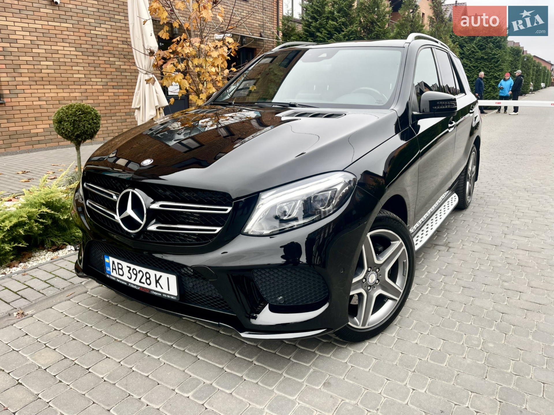 2017 Mercedes-Benz GLE - мініатюра 4