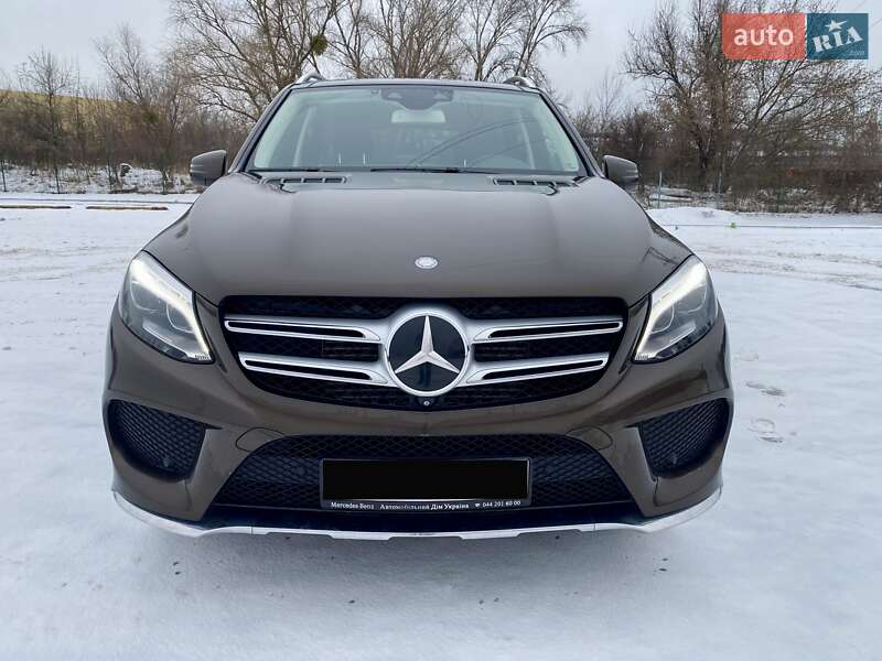 Внедорожник / Кроссовер Mercedes-Benz GLE-Class 2015 в Киеве фото 10 Внедорожник / Кроссовер Mercedes-Benz GLE-Class 2015 в Киеве