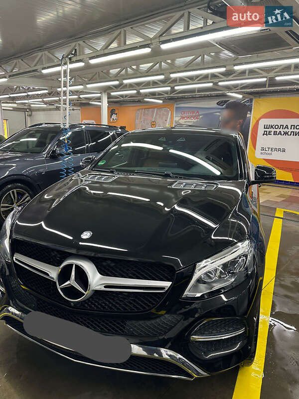 Внедорожник / Кроссовер Mercedes-Benz GLE-Class 2017 в Черновцах фото 4 Внедорожник / Кроссовер Mercedes-Benz GLE-Class 2017 в Черновцах