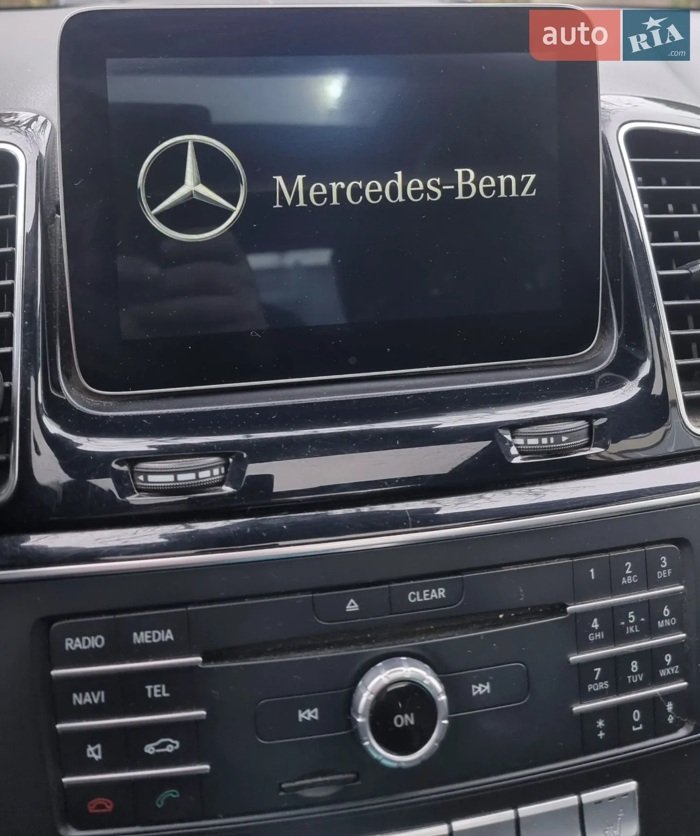 2017 Mercedes-Benz GLE - мініатюра 16