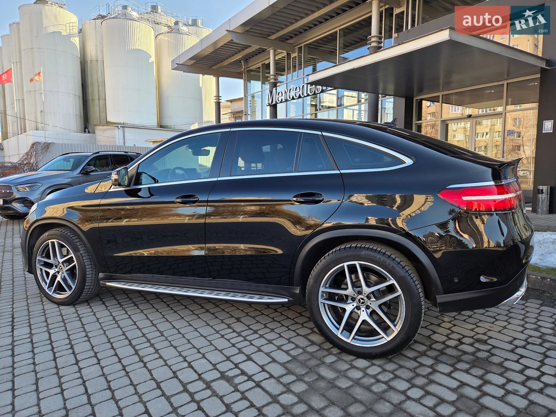 2017 Mercedes-Benz GLE - мініатюра 3