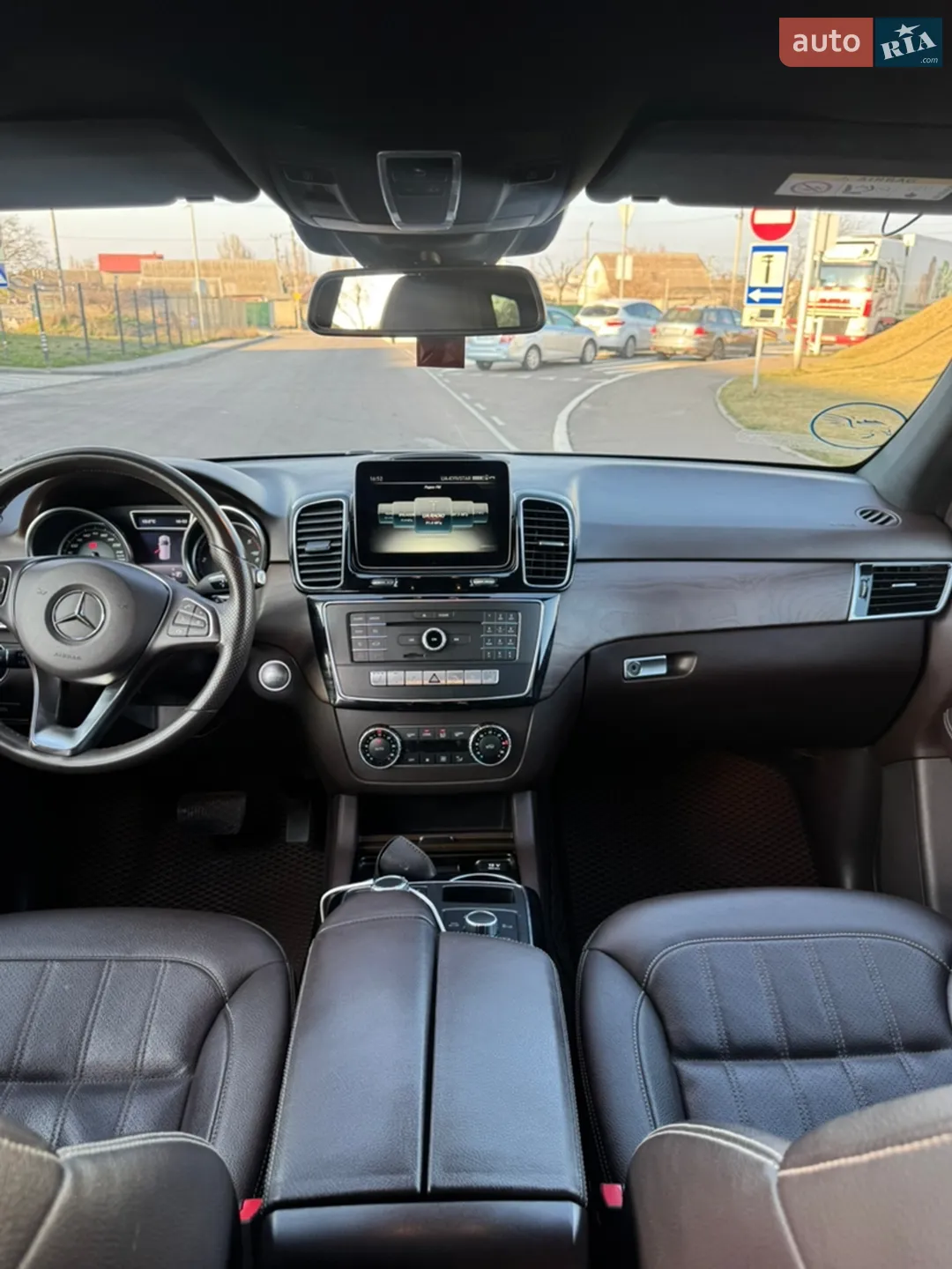 2017 Mercedes-Benz GLE - мініатюра 11