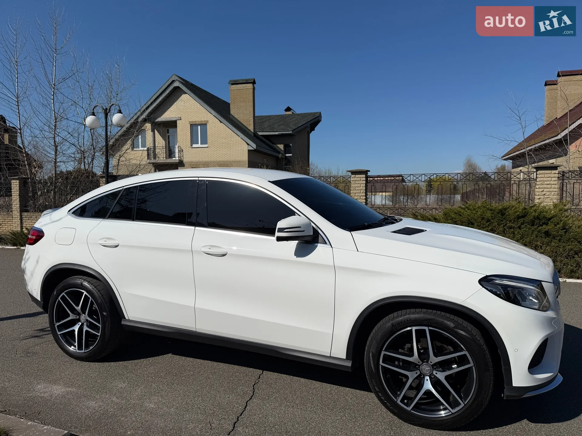 2016 Mercedes-Benz GLE - мініатюра 18
