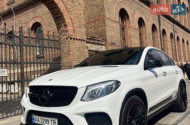 Позашляховик / Кросовер Mercedes-Benz GLE-Class 2016 в Чернівцях