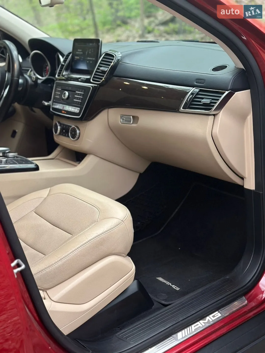 2016 Mercedes-Benz GLE - мініатюра 15