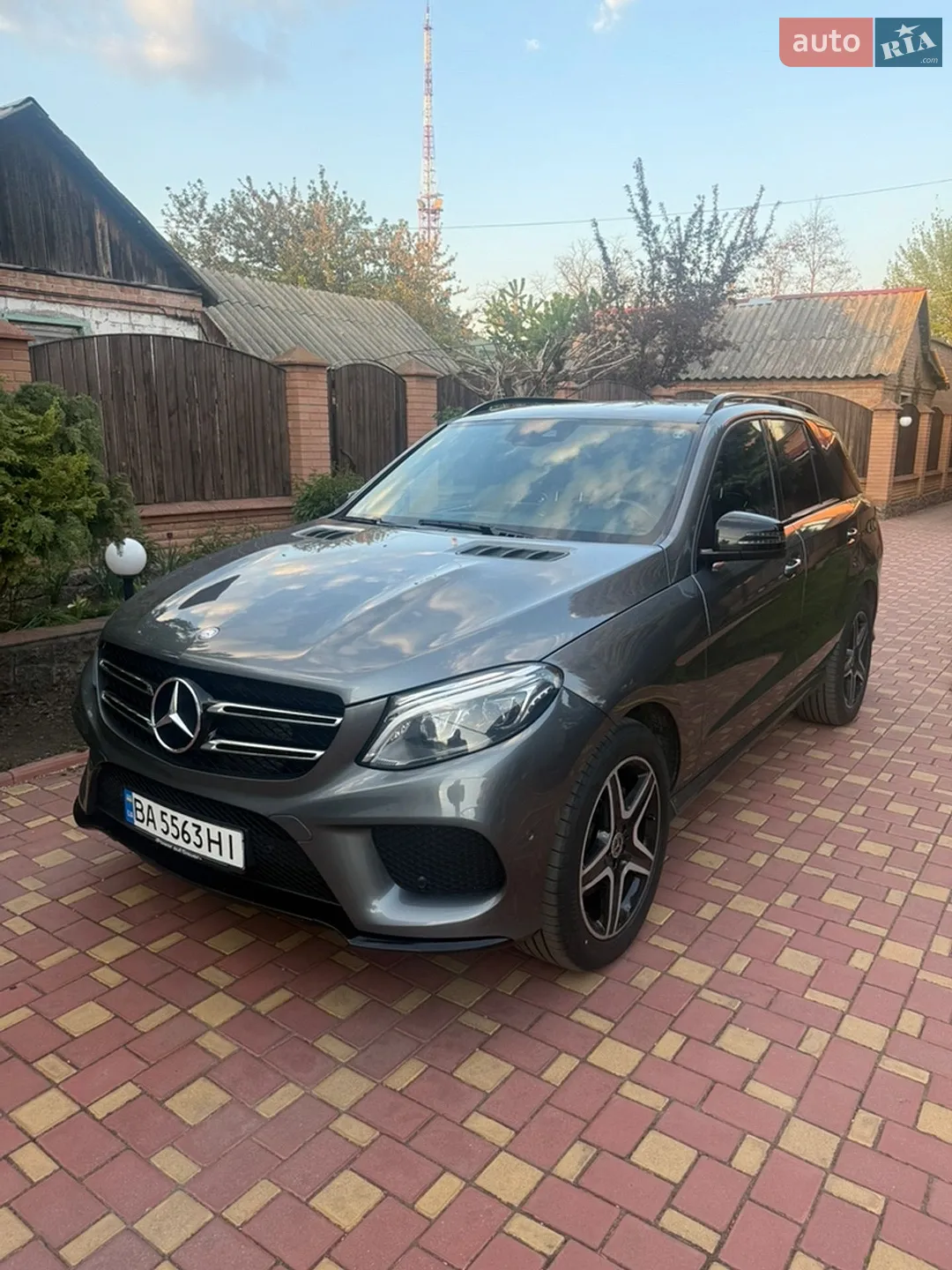 2017 Mercedes-Benz GLE - мініатюра 4