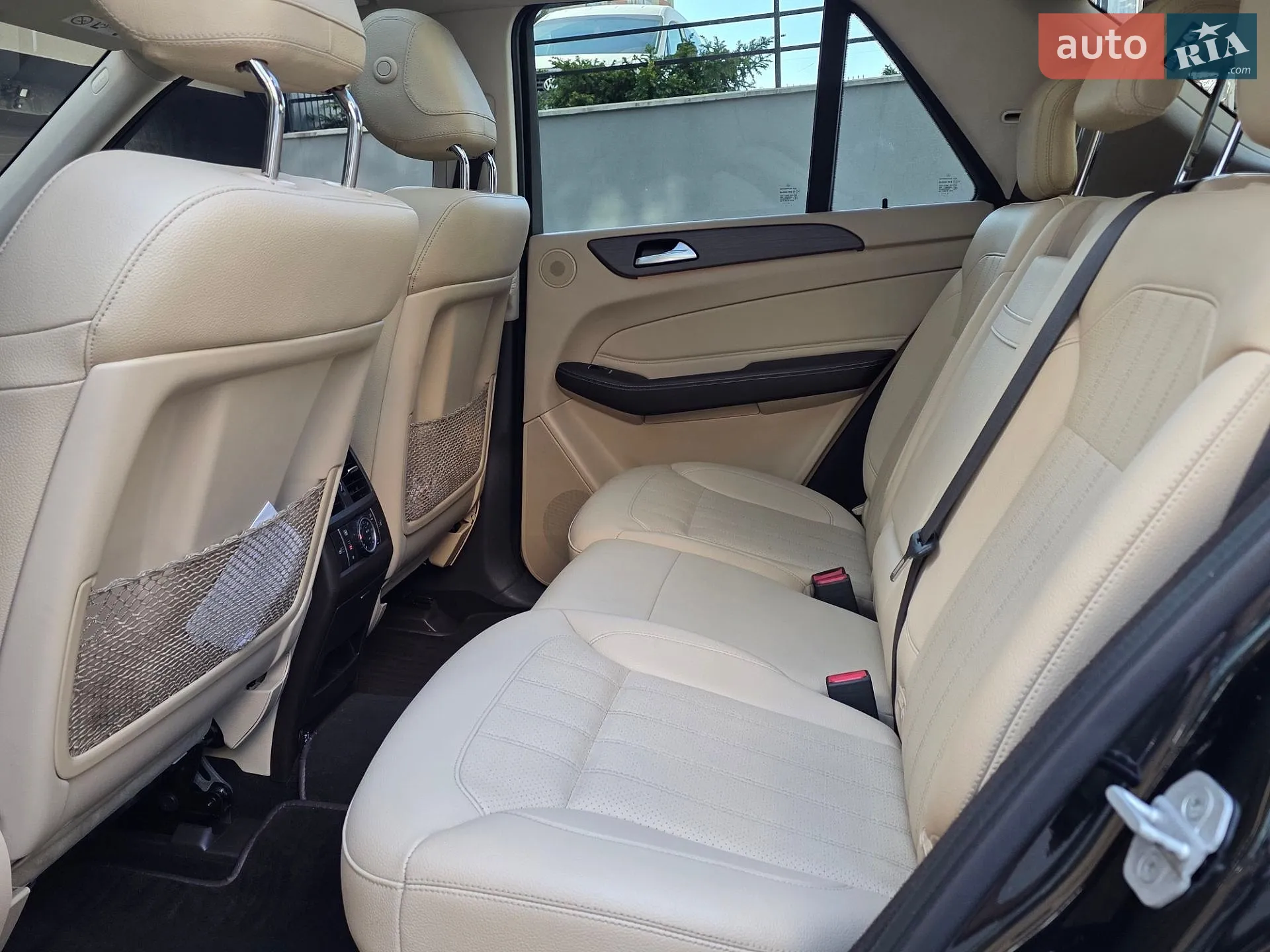 2016 Mercedes-Benz GLE - мініатюра 30
