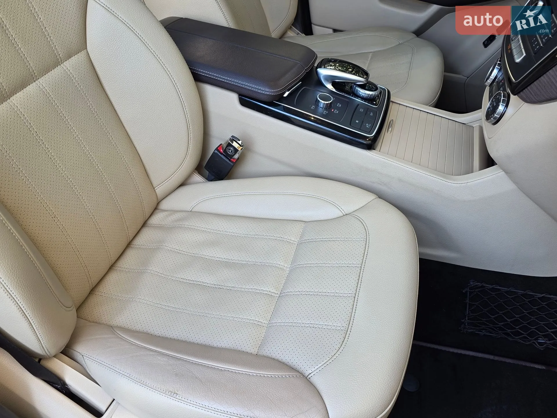 2016 Mercedes-Benz GLE - мініатюра 39