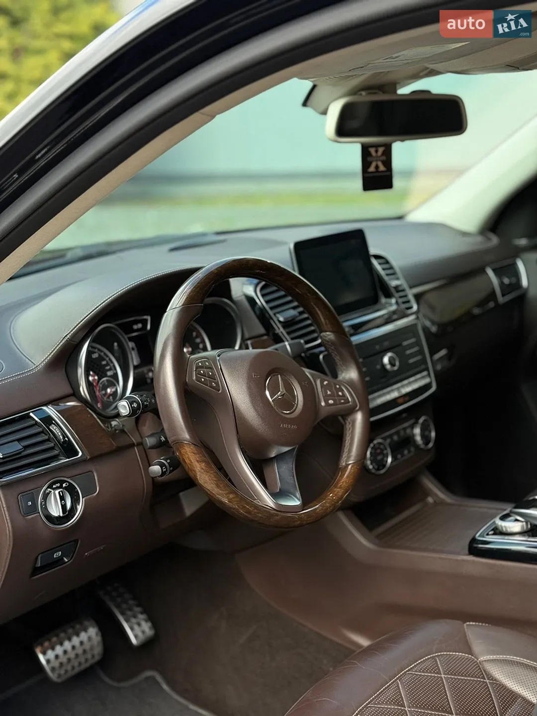 2017 Mercedes-Benz GLE - мініатюра 23