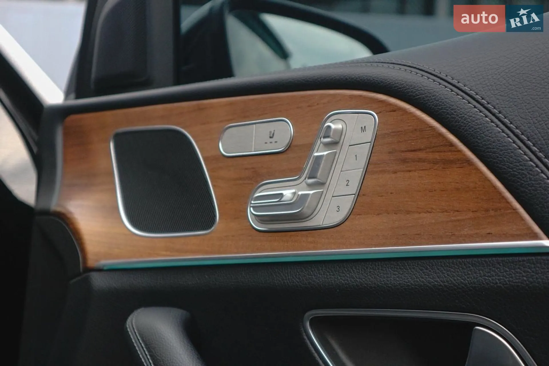 2020 Mercedes-Benz GLE - мініатюра 46