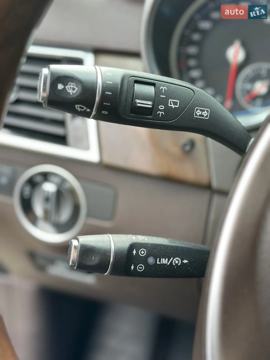 2016 Mercedes-Benz GLE - мініатюра 16